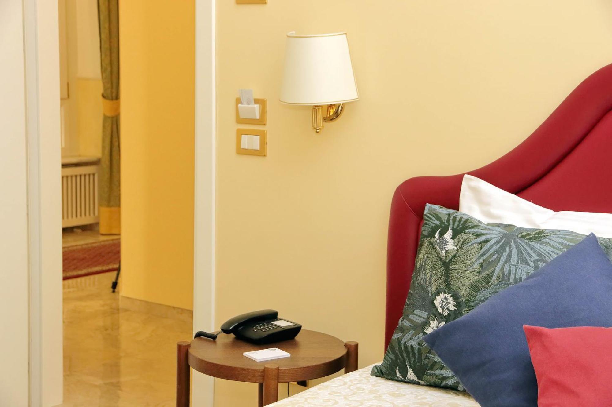 Fancy Guesthouse Vatican Рим Екстер'єр фото